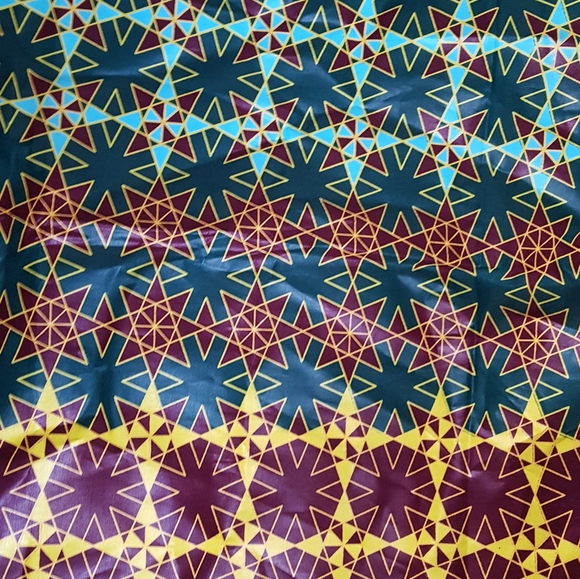 Reversible African Face Mask - Picture 16 of 16